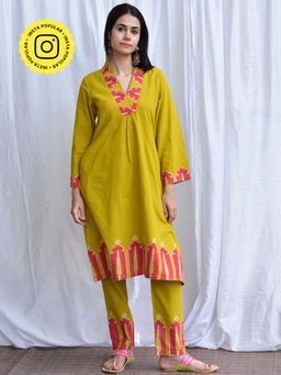 Chidiyaa - Smell Of Rain Veena Hand Block Printed Cotton Kurta (Set of 2)