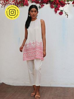 Chidiyaa - Bogainvillea Souline Block Printed Kurta & Pant (Set of 2)