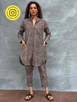 Chidiyaa - Soil Leaves & Light Block Printed Cotton Kurta with Pant (Set of 2)