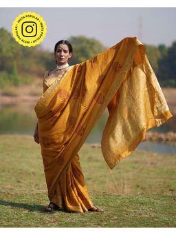 Chidiyaa - Rang Barse Keshavi Block Print Dola Silk Saree