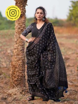 Chidiyaa - Wwb Quiet Shore Block Printed Cotton Saree