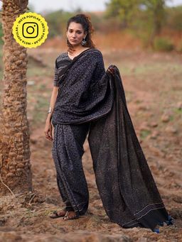 Chidiyaa - Wwb Night Scented Orchids Block Printed Cotton Saree
