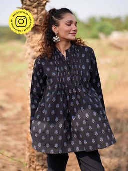 Chidiyaa - Wwb Falling Starlight Block Printed Cotton Top