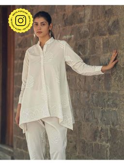 Chidiyaa - Safed Milk Thistle White Block Printed Shirt