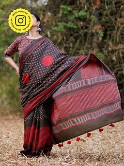 Chidiyaa - Whistling Suraj Ki Baahon Mein Brown Block Printed Saree