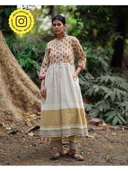 Chidiyaa - Whistling Koyal Si Tu Off White Block Printed Anarkali Kurta with Pant (Set of 2)