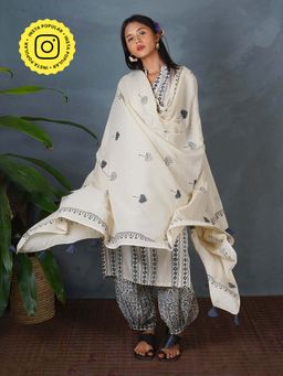 Chidiyaa - Bms Drifting Ash Ivory Block Printed Dupatta