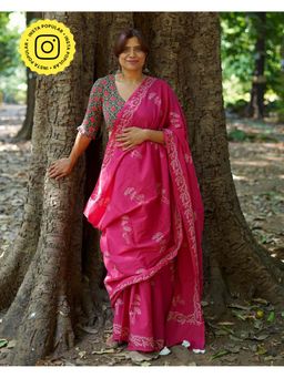 Chidiyaa - Umt Lying On Grass Pink Hand Block Cotton Saree with Unstitched Blouse