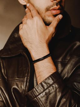 Aatmana - Men Stainless Steel Kada Bracelet