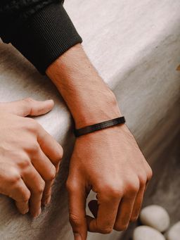 Aatmana - Men Stainless Steel Kada Bracelet