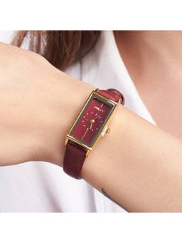 Salty - Wine Classic Leather Strap Analog Watch - WT-S-0033-RD-RD (M)