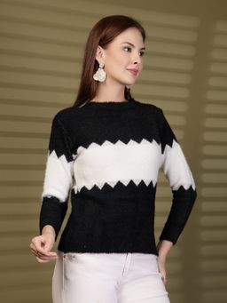 Clora Creation - Black and White Zigzag Pattern Woollen Sweater