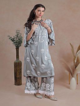 ILLICA - Women Regular Fit Chikankari Kurta with Pant - Grey