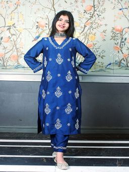 ILLICA - Women Regular Fit Kurta with Pant - Blue