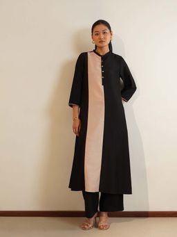 Pink Fort - Silk Blend Colorblock Kurta with Pant - Black