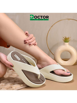 DOCTOR HEALTH SUPER SOFT - Women Off White Soft Cushion Flip-Flops