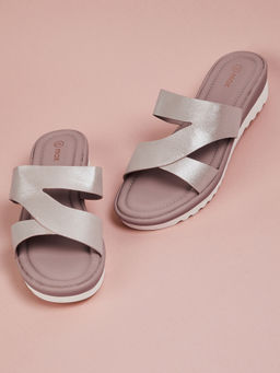 max - Women Metallic Silver Finish Sandals