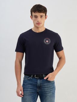 GANT - Men Navy Blue Solid Round Neck Regular Fit T-Shirt