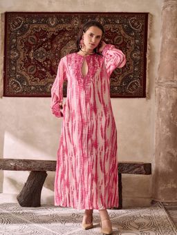 AMAGYAA - Pink Dress