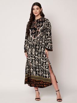 AMAGYAA - Noor Black Dress