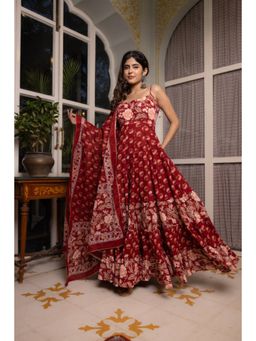 DEASHA INDIA - Adveka Red Cotton Tiered Anarkali Set