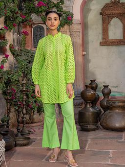 House of Surkh - Green Solid/Plain Kurti And Pant