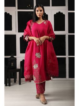 "Two Sisters" by Gyans - Pink Georgette Floral V-Neck Kurta With Pant And Dupatta