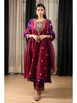 "Two Sisters" by Gyans - Maroon Silk Embroidered Round Neck Kurta With Pant And Dupatta