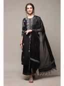 Black color option, Sold out, Currently selected