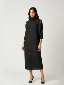 O-PAP STYLE - Black Stone Broach Midi Dress