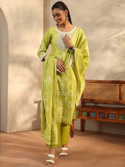 Libas - Green Silk Blend Kurta With Pant & Dupatta