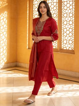Rangita - Pink Polyviscose Kurta With Pant & Dupatta