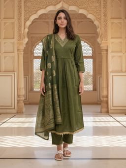 Rangita - Green Polyviscose Anarkali Kurta With Pant & Dupatta