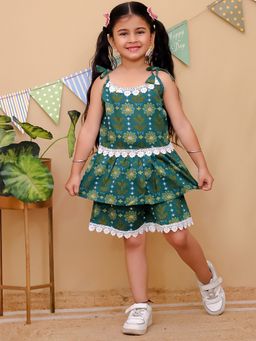 Tiny Bugs - Green Lace Top with Shorts