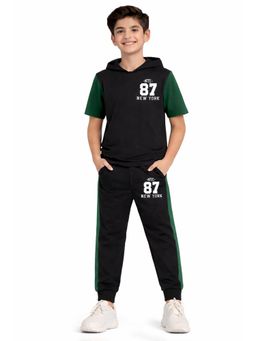 Trampoline - Cotton Blend Knit Half Sleeves Printed Hooded T-Shirt and Joggers