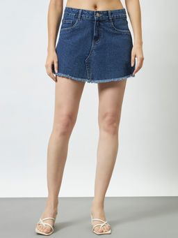 Trend Arrest - Women Blue Frayed Hem Denim Mini Skirt