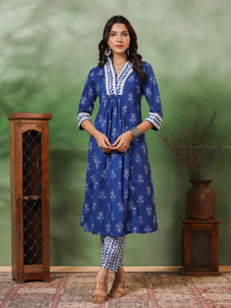 FASHOR - Blue Floral and Ethnic Printed A-Line Pleated Kurta with Pant (Set of 2)