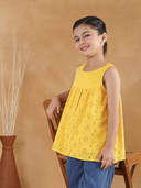 Yellow color option, Currently selected