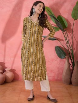 Rangdeep - Women Green Casual Cotton Printed Round Neck Kurta