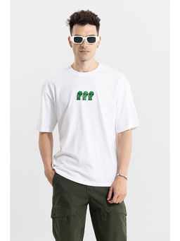 Snitch - Men White Graphic Oversized Fit T-Shirt