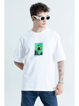 Snitch - Men White Graphic Oversized Fit T-Shirt