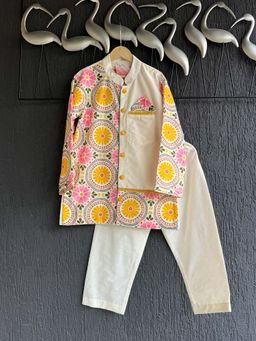 The Little Tales - Off White Printed Regular Kurta and Pyjama