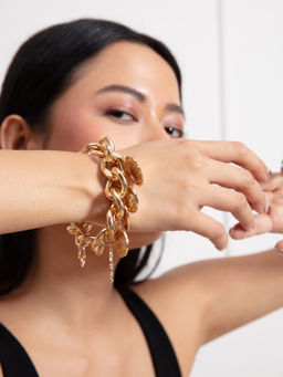 Twenty Dresses by Nykaa Fashion - A Personality Lifter Bracelet