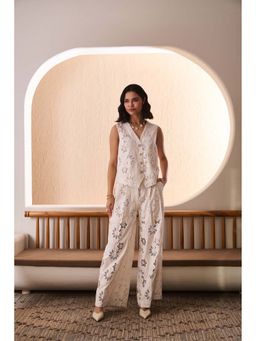 Label Deepika Nagpal - White Freya Co-Ord (Set of 2)