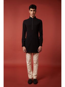 S&N by Shantnu Nikhil - Men Black Mandarin Neck Kurta