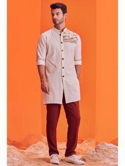S&N by Shantnu Nikhil - Sandn By Shantnu Nikhil Men Off White Solid Kurta