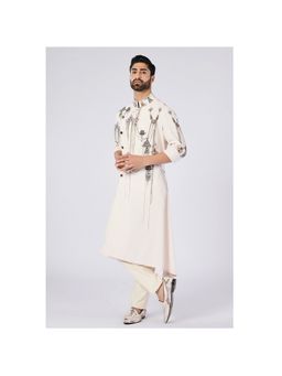 S&N by Shantnu Nikhil - Men Minimalistic Off White Asymmetric Kurta