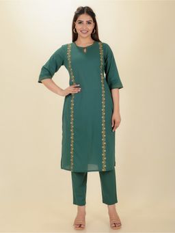 ARAMYA - Green Women Soft Cotton Straight Embroidered Kurta with Pant