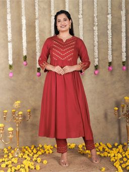 ARAMYA - Maroon Women Viscose Panelled Embroidered Kurta with Pant