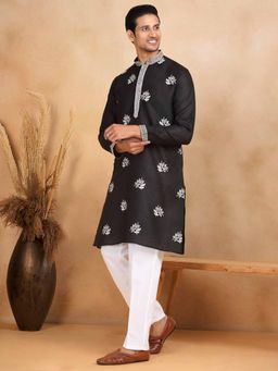 KRAFT INDIA LUXE - Men Black Embroidered Kurta with Stole (Set of 2)
